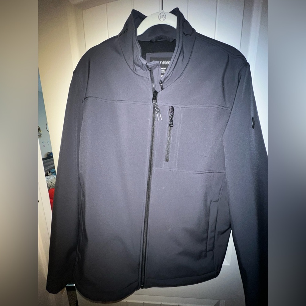 Men’s breathable 4 way stretch jacket.